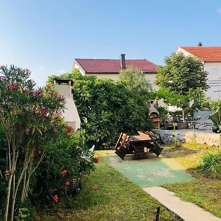 Modern House For Rent